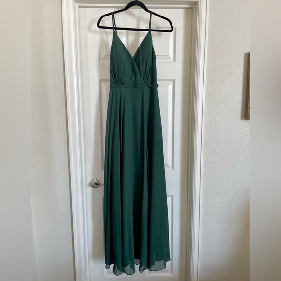 ⭐️2xHP⭐️ JJ’s House Hunter Green Floor Length Spaghetti Strap Dress - Picture 5 of 13